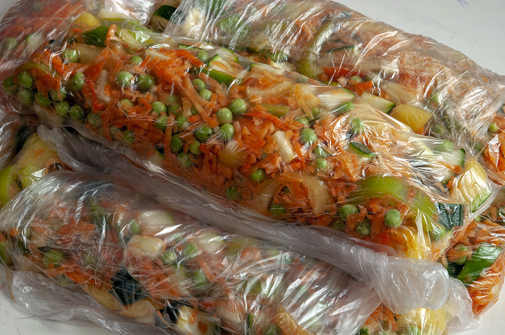 Как использовать свежие овощи: советы по заморозке для суповых наборов