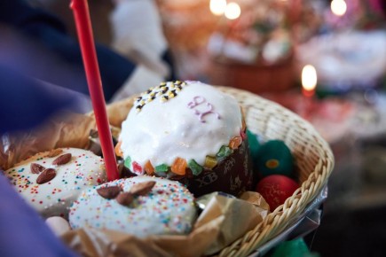От 60 до 480 рублей: сколько стоят пасхальные куличи в Челябинске перед праздником
