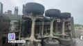 Фура перевернулась на трассе М5 под Челябинском