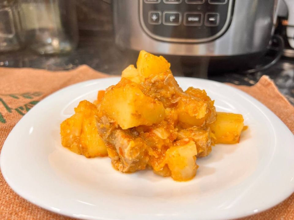 Непревзойденное сочетание: картофель с мясом и тыквой в мультиварке