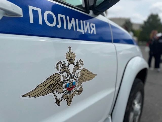 В Златоусте полицейские по горячим следам задержали местного жителя, подозреваемого в причинении смертельных травм знакомому