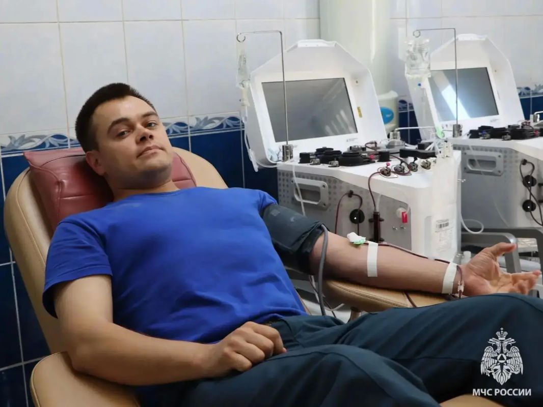 Есть такая профессия — людей спасать Есть такая профессия — людей спасать