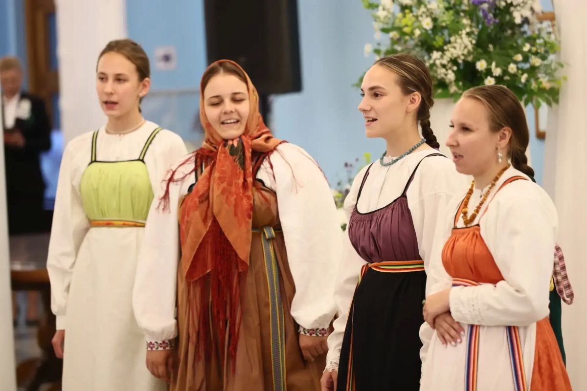 Южноуральским супружеским парам вручили медали «За любовь и верность» Южноуральским супружеским парам вручили медали «За любовь и верность»