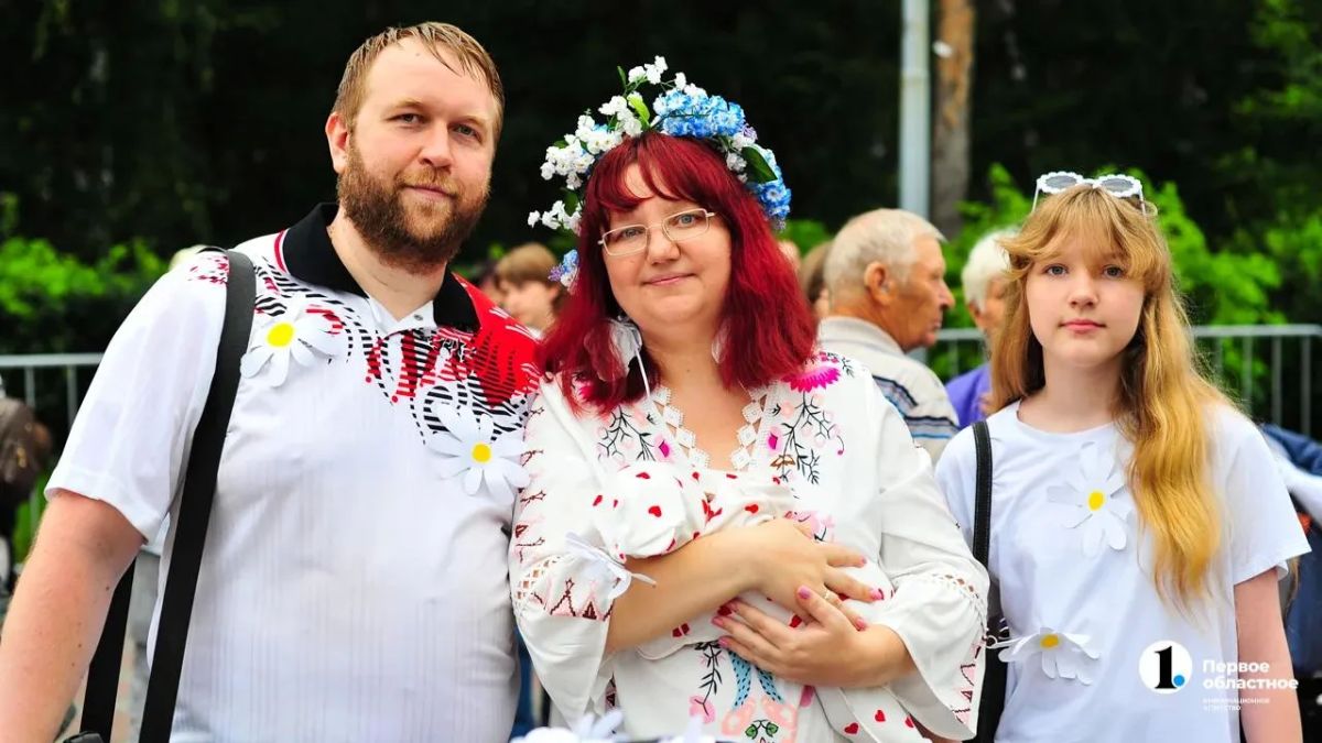 Принцесса, ромашки, космонавты и верблюжонок Отвин Принцесса, ромашки, космонавты и верблюжонок Отвин