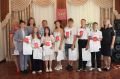 В Октябрьском округе юным гражданам в торжественной обстановке вручили первые паспорта