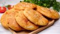 Вкусные лепешки с луком, которые готовы всего за полчаса