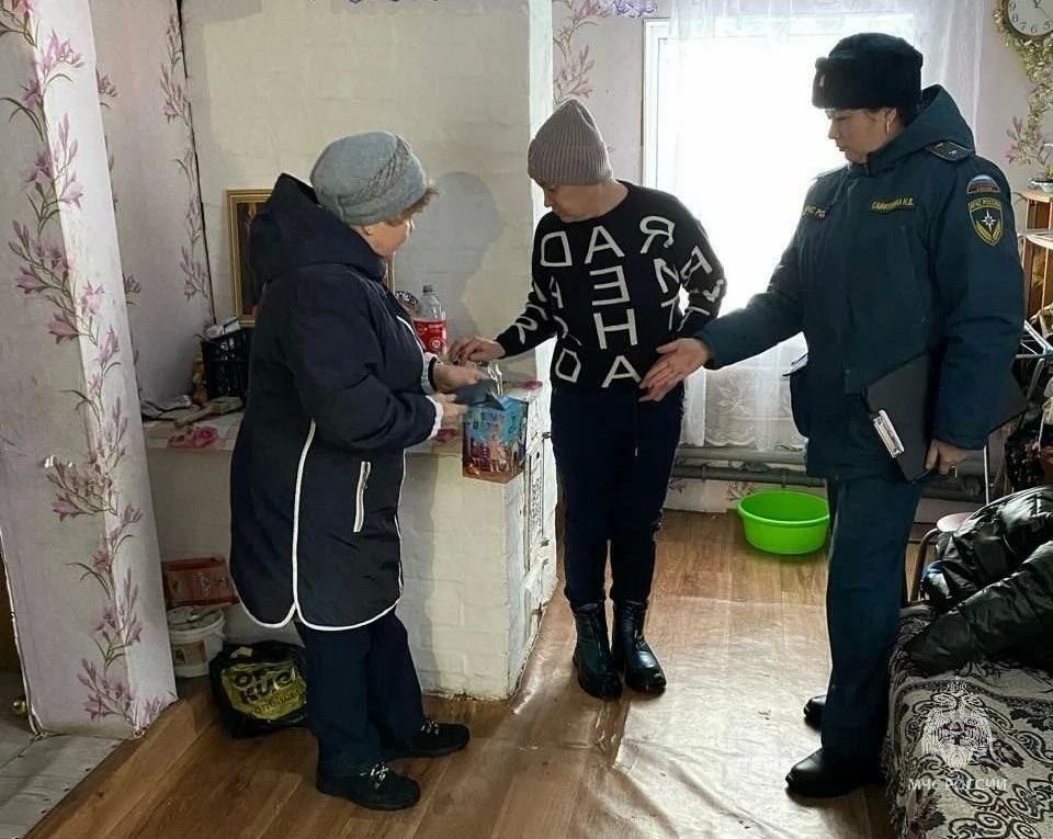 99 лет предупреждают пожары и сохраняют жизни 99 лет предупреждают пожары и сохраняют жизни