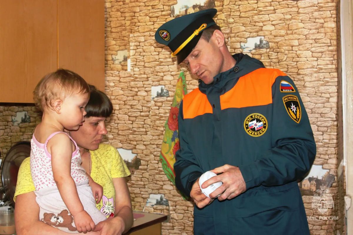 99 лет предупреждают пожары и сохраняют жизни 99 лет предупреждают пожары и сохраняют жизни