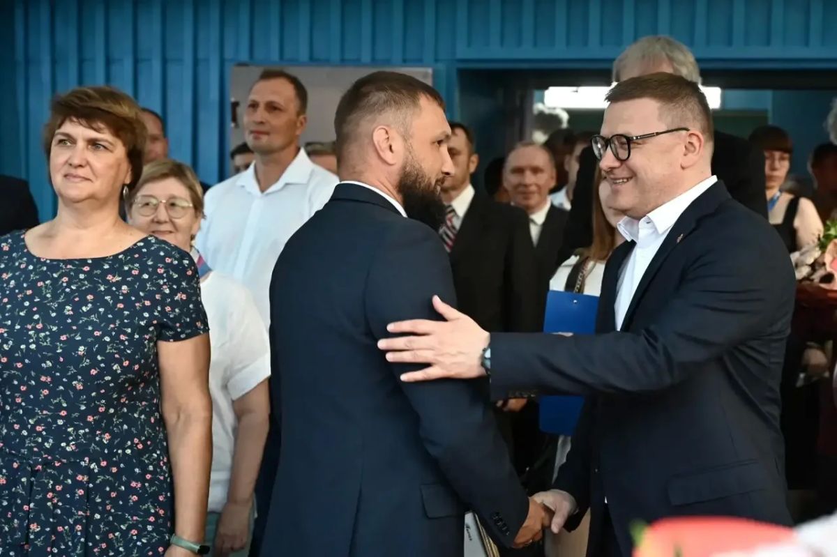 Алексей Текслер: С Днем металлурга! Для Челябинской области это по-настоящему народный праздник Алексей Текслер: С Днем металлурга! Для Челябинской области это по-настоящему народный праздник