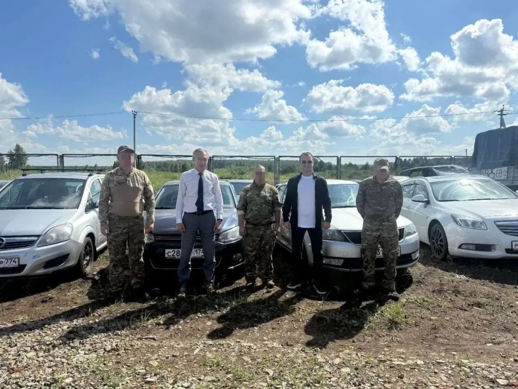 Агентство передало подразделениям Минобороны России партию автомобилей