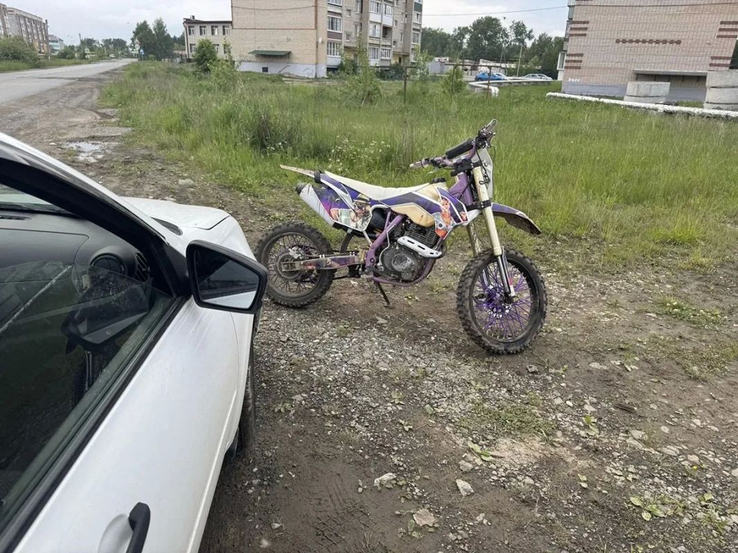 Свыше 30 нарушений ПДД, совершенных водителями мототранспорта, пресекли полицейские в первый день акции «Мотоциклист» Свыше 30 нарушений ПДД, совершенных водителями мототранспорта, пресекли полицейские в первый день акции «Мотоциклист»