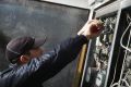 Коммунальные предприятия Челябинской области накопили перед поставщиком электроэнергии долг в 2,6 миллиарда рублей