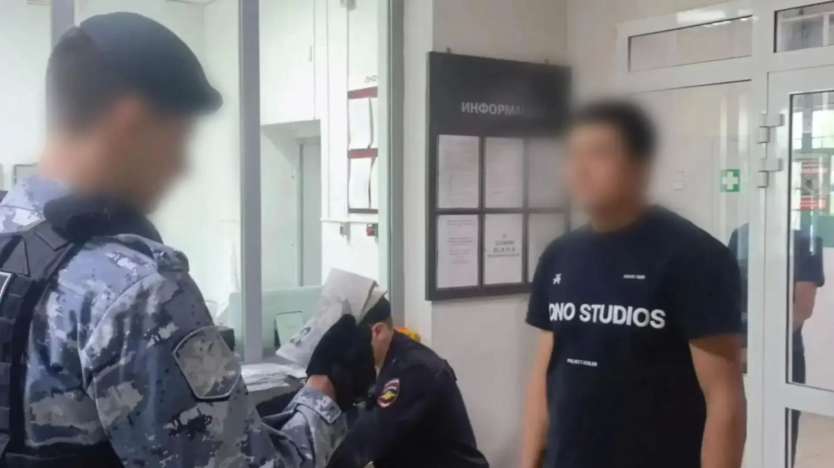Сотрудниками Управления по вопросам миграции совместно с коллегами из Главного Управления Федеральной службы судебных приставов продолжается работа по удалению за пределы страны иностранных граждан, нарушивших миграционное... Сотрудниками Управления по вопросам миграции совместно с коллегами из Главного Управления Федеральной службы судебных приставов продолжается работа по удалению за пределы страны иностранных граждан, нарушивших миграционное...