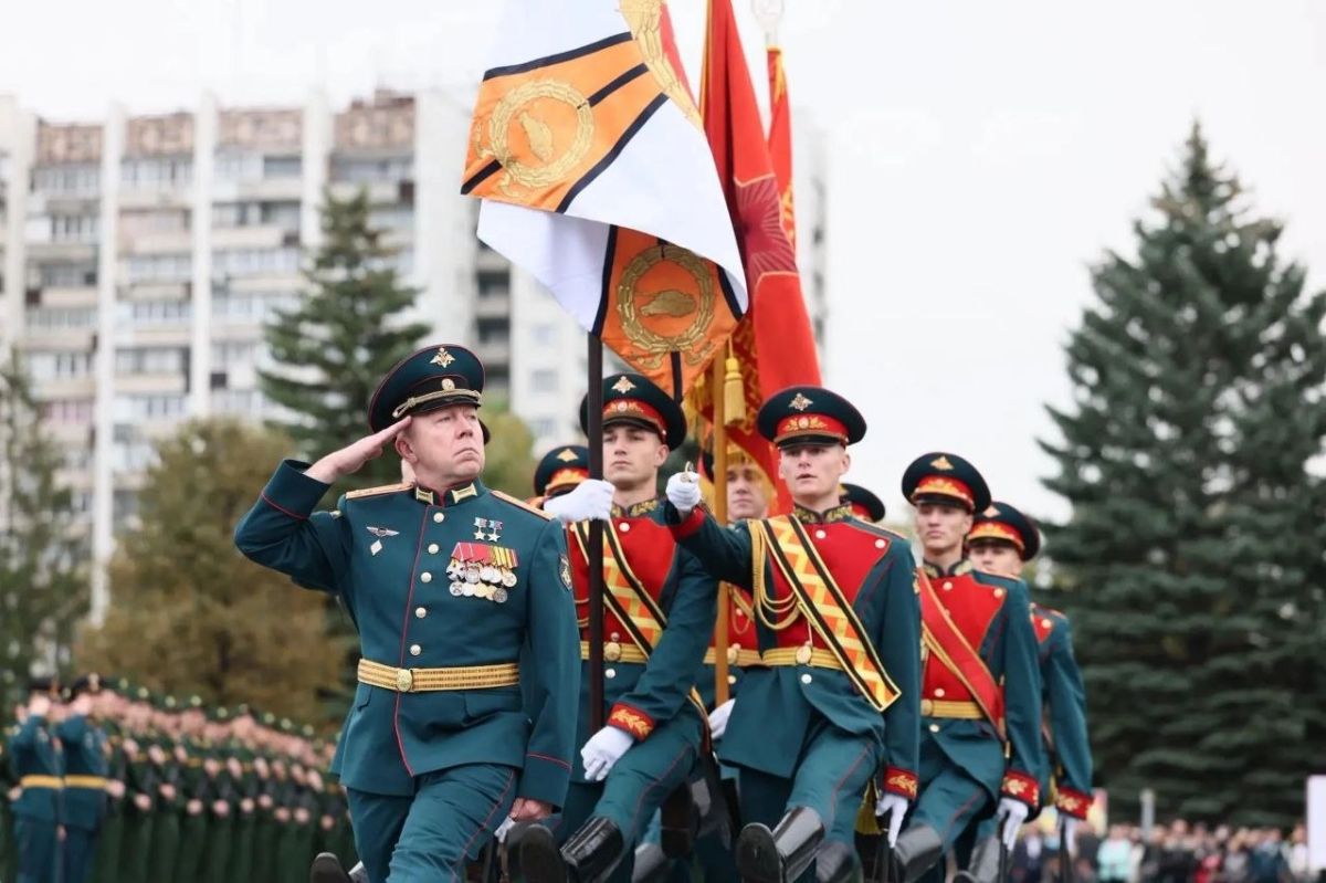 Сегодня, в День танкиста, в Челябинске состоялось событие, которое по праву можно назвать историческим, – торжественное открытие воссозданного по поручению Президента Российской Федерации Владимира Путина Челябинского...
