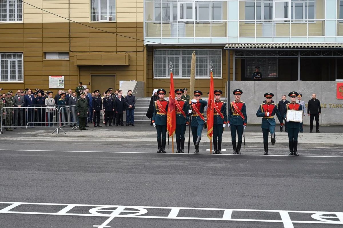 Начальник ГУ МВД области Сергей Космачев принял участие в церемонии открытия возрожденного челябинского танкового училища Начальник ГУ МВД области Сергей Космачев принял участие в церемонии открытия возрожденного челябинского танкового училища