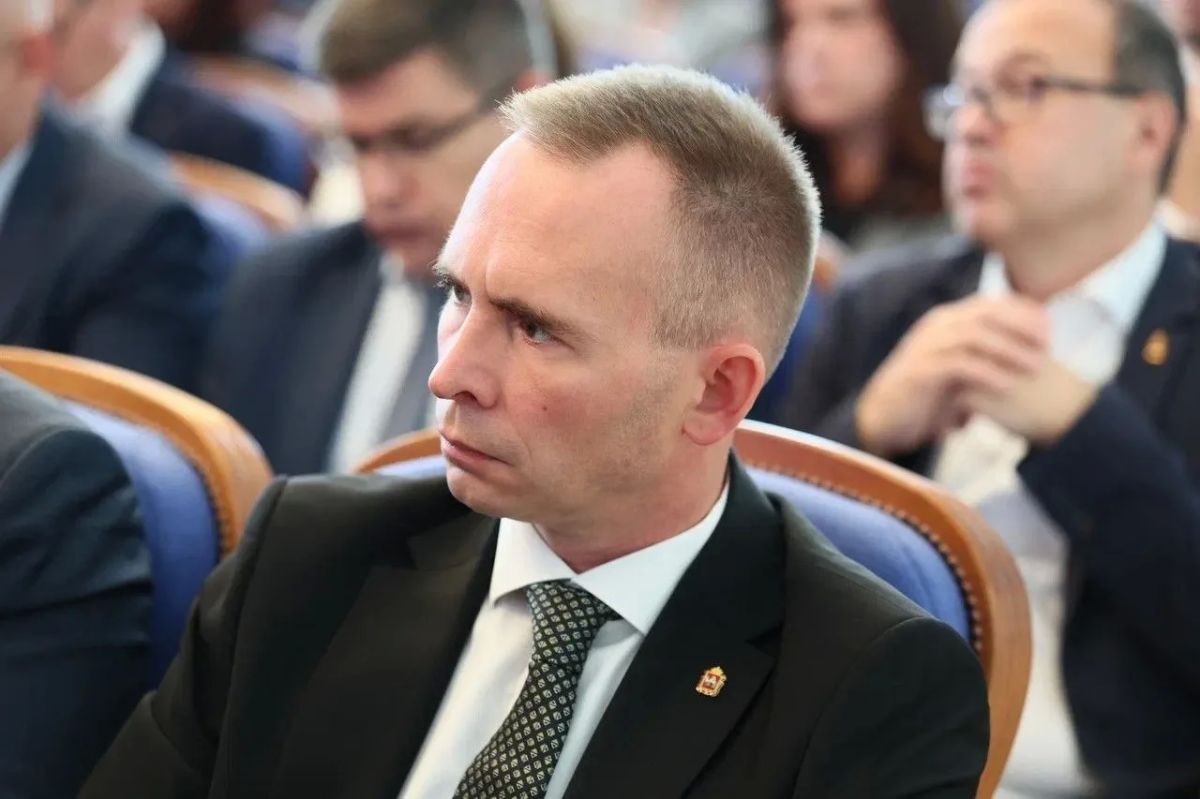 Алексей Текслер провел областное совещание с главами муниципальных образований Челябинской области Алексей Текслер провел областное совещание с главами муниципальных образований Челябинской области
