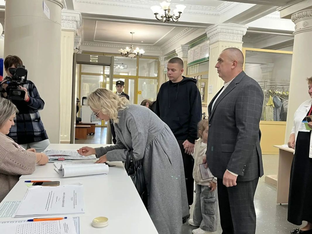 В Копейске продолжается голосование на выборах в Государственную думу В Копейске продолжается голосование на выборах в Государственную думу