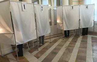 В Миассе открылись избирательные участки на выборах депутатов Госдумы