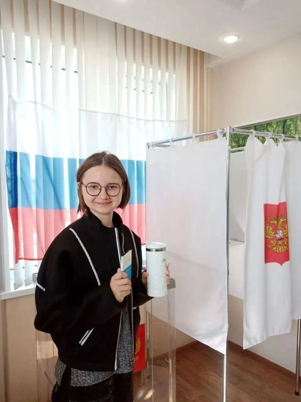 «Шаг во взрослую жизнь»: на выборах впервые голосуют 18-летние южноуральцы «Шаг во взрослую жизнь»: на выборах впервые голосуют 18-летние южноуральцы