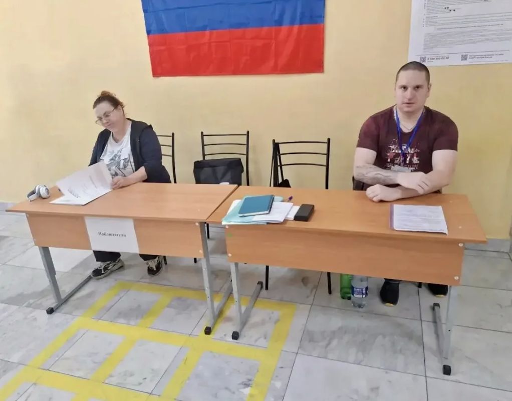 ХОД ГОЛОСОВАНИЯ КОНТРОЛИРУЮТ НАБЛЮДАТЕЛИ ХОД ГОЛОСОВАНИЯ КОНТРОЛИРУЮТ НАБЛЮДАТЕЛИ