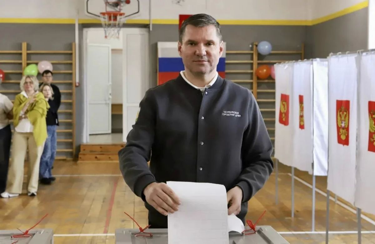 Глава Гордумы Челябинска Сергей Буяков пришел голосовать в день рождения