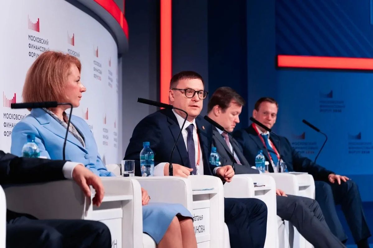 Алексей Текслер принимает участие в Московском финансовом форуме-2026 Алексей Текслер принимает участие в Московском финансовом форуме-2026