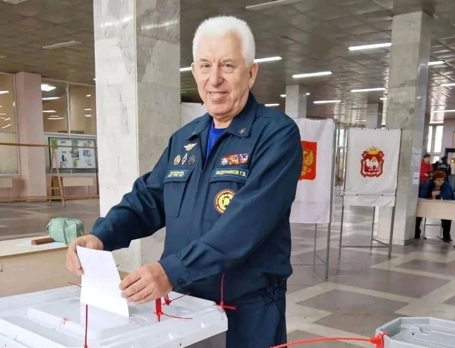 «Спасибо вам» Александр Гриб поблагодарил коллег за участие в выборах «Спасибо вам» Александр Гриб поблагодарил коллег за участие в выборах