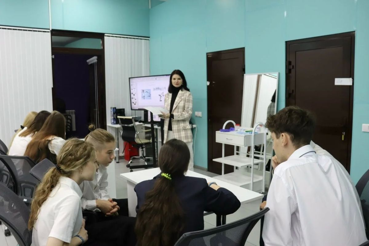 Не просто выбрать профессию — попробовать её на практике! Не просто выбрать профессию — попробовать её на практике!