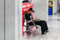 Подросткам в Челябинске могут дать карту, чтобы вытащить их из телефонов