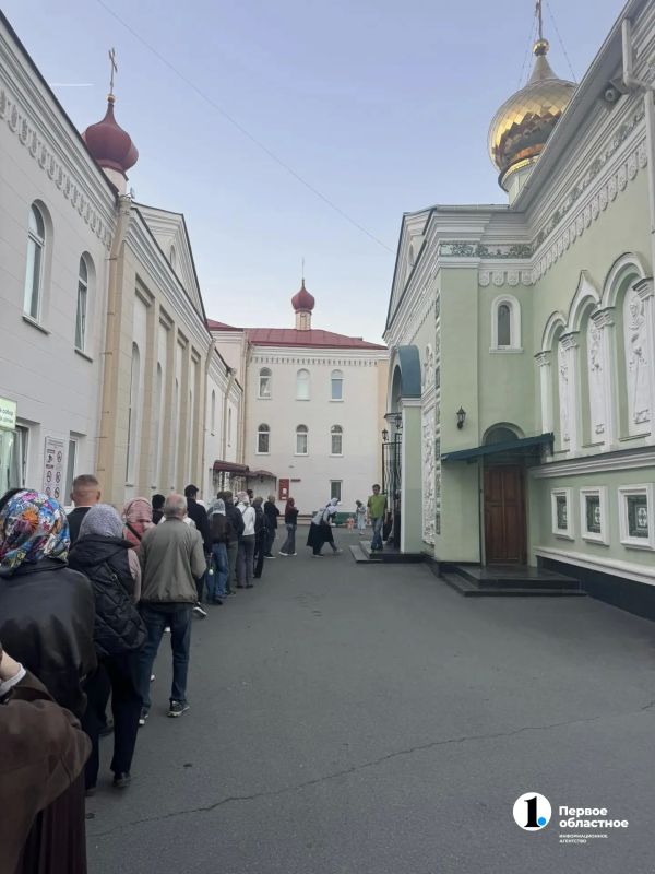 Челябинцы продолжают идти к мощам Матроны Московской