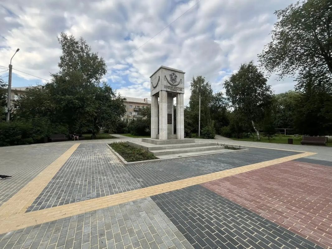 В Копейске завершаются работы по благоустройству скверов и пешеходных зон В Копейске завершаются работы по благоустройству скверов и пешеходных зон