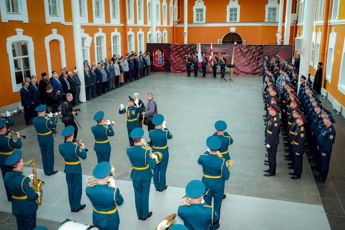 В Санкт-Петербурге отметили 10-летие образования Главного управления Росгвардии по Санкт-Петербургу и Ленинградской области и 60-летие специального моторизованного Измайловского полка Северо-Западного округа Росгвардии В Санкт-Петербурге отметили 10-летие образования Главного управления Росгвардии по Санкт-Петербургу и Ленинградской области и 60-летие специального моторизованного Измайловского полка Северо-Западного округа Росгвардии