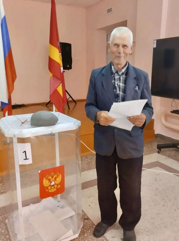 ПОЗДРАВЛЯЕМ С ДНЕМ ПОЖИЛЫХ ЛЮДЕЙ! ПОЗДРАВЛЯЕМ С ДНЕМ ПОЖИЛЫХ ЛЮДЕЙ!