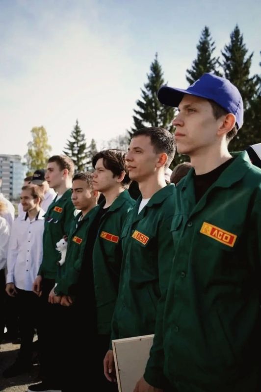 Студенческие отряды Челябинской области завершили юбилейный трудовой сезон на ПАО «КАМАЗ» Студенческие отряды Челябинской области завершили юбилейный трудовой сезон на ПАО «КАМАЗ»