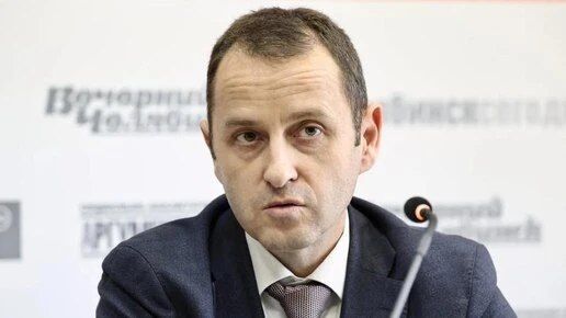 Оплачивать парковку в Челябинске разрешили до полуночи