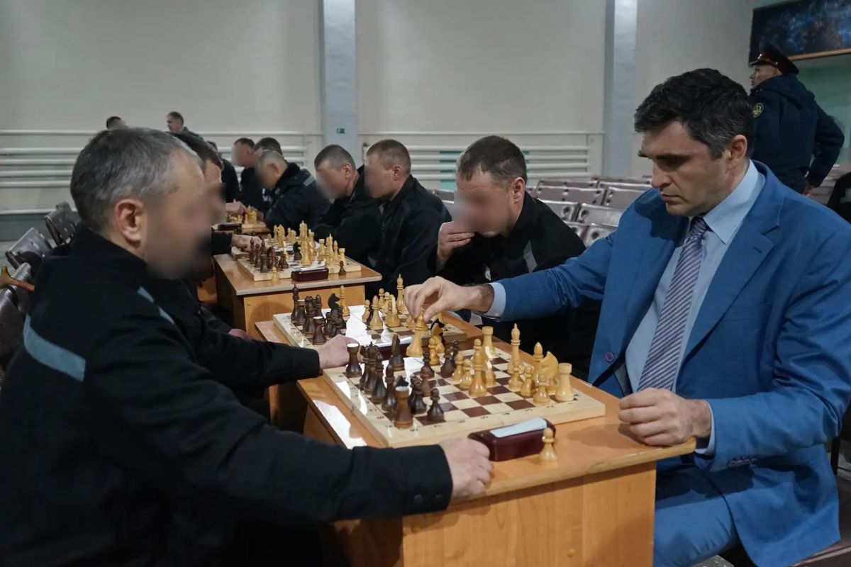 Южноуральские заключенные проявили свои силы в шахматном блицтурнире Южноуральские заключенные проявили свои силы в шахматном блицтурнире
