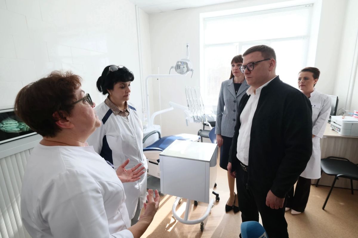 Алексей Текслер оценил работу детской поликлиники № 1 в Сатке Алексей Текслер оценил работу детской поликлиники № 1 в Сатке