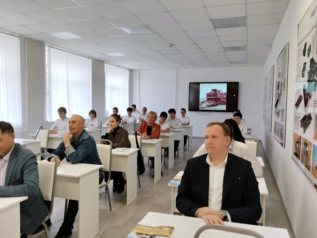 Наша компания открыла специализированный учебный класс в Южно-Уральском агропромышленном колледже Челябинской области Наша компания открыла специализированный учебный класс в Южно-Уральском агропромышленном колледже Челябинской области