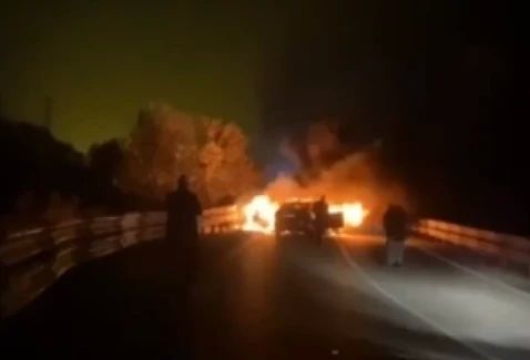 В Челябинске пьяный водитель устроил лобовое ДТП с возгоранием двух авто