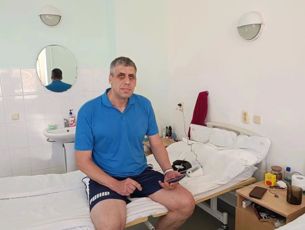 Кардиохирурги ЧОКБ выполнили ювелирную операцию на сердце через проколы