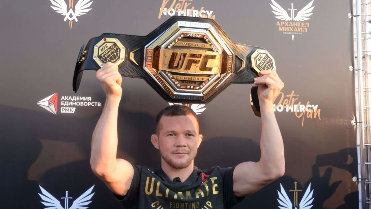 Боец Петр Ян защитил титул чемпиона UFC