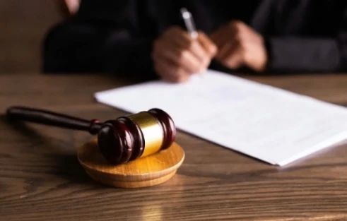 В Челябинске экс-менеджера «Макфы» осудили за посредничество во взятке