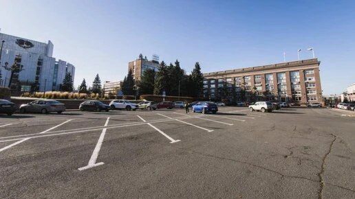 Платные парковки разгрузили центр Челябинска в первый день запуска