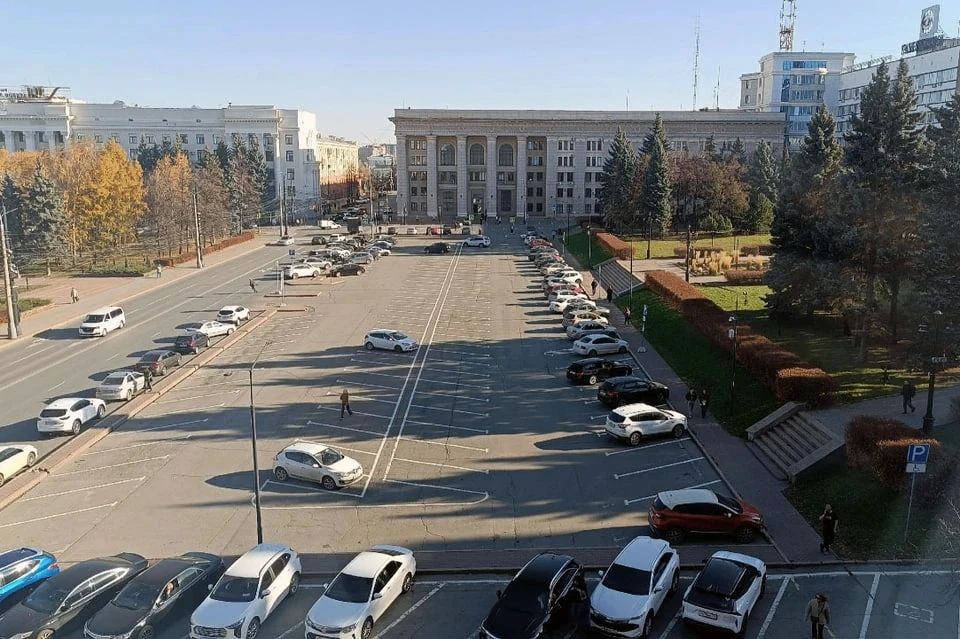 В Челябинске 26 октября начали работать платные парковки