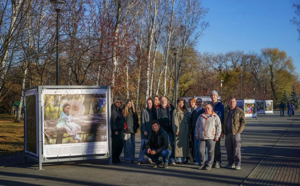 Красочные фотографии Китая появились в парке Челябинска Красочные фотографии Китая появились в парке Челябинска