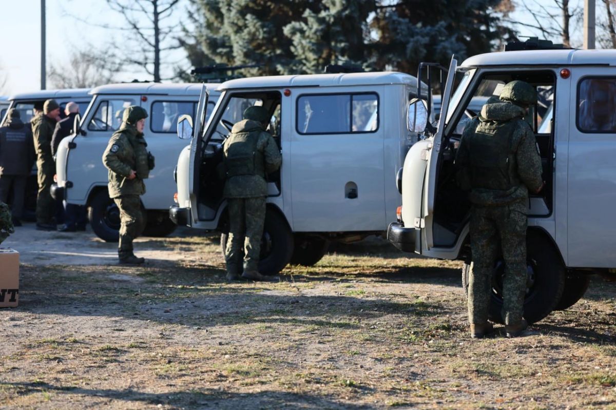 Бойцам отряда БАРС вручили новую партию техники и оборудования Бойцам отряда БАРС вручили новую партию техники и оборудования