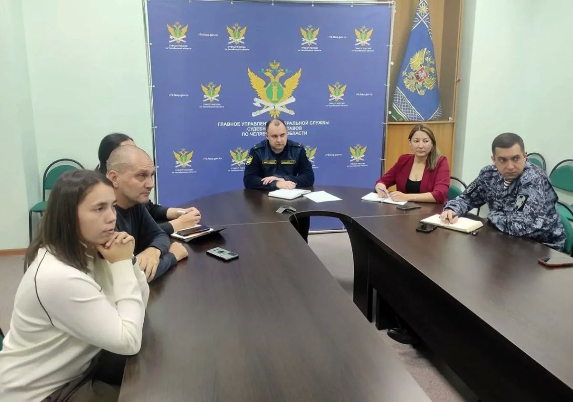 Творческую инициативу общественника Антона Николаева о проведении патриотических мероприятий обсудили на состоявшейся межведомственной рабочей встрече Творческую инициативу общественника Антона Николаева о проведении патриотических мероприятий обсудили на состоявшейся межведомственной рабочей встрече