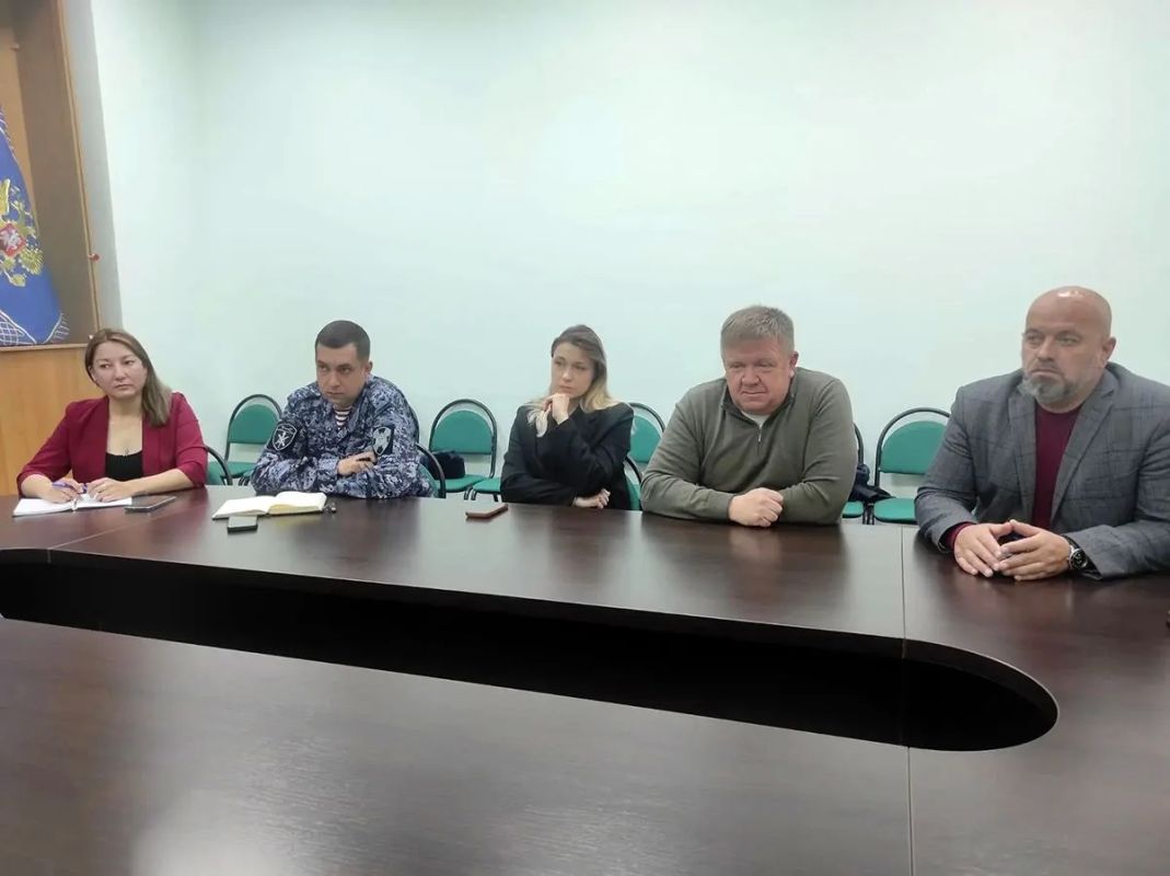 Творческую инициативу общественника Антона Николаева о проведении патриотических мероприятий обсудили на состоявшейся межведомственной рабочей встрече Творческую инициативу общественника Антона Николаева о проведении патриотических мероприятий обсудили на состоявшейся межведомственной рабочей встрече