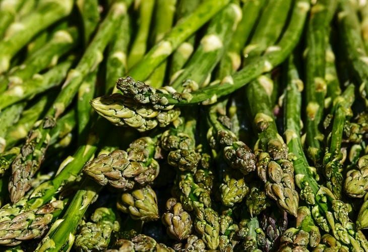 Спаржа или сельдерей: какой овощ ворует витамины