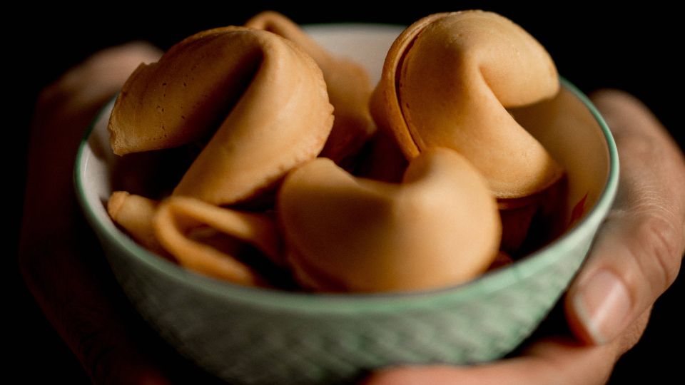 Десерт из Хогвартса: простой рецепт рождественского печенья с предсказаниями